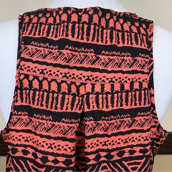 Ambiance Apparel Sleeveless Aztec Chiffon Blouse Large - Picture 5 of 8
